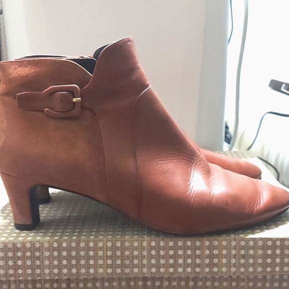 Cole Haan Sylvia Leather Suede Kitten Heel Zip Ankle Booties Boots Sz 10 - Picture 1 of 11